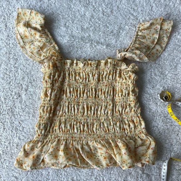 Yellow Floral Ruched Top - Picture 7 of 7